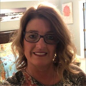 Meet your Posher, Tina